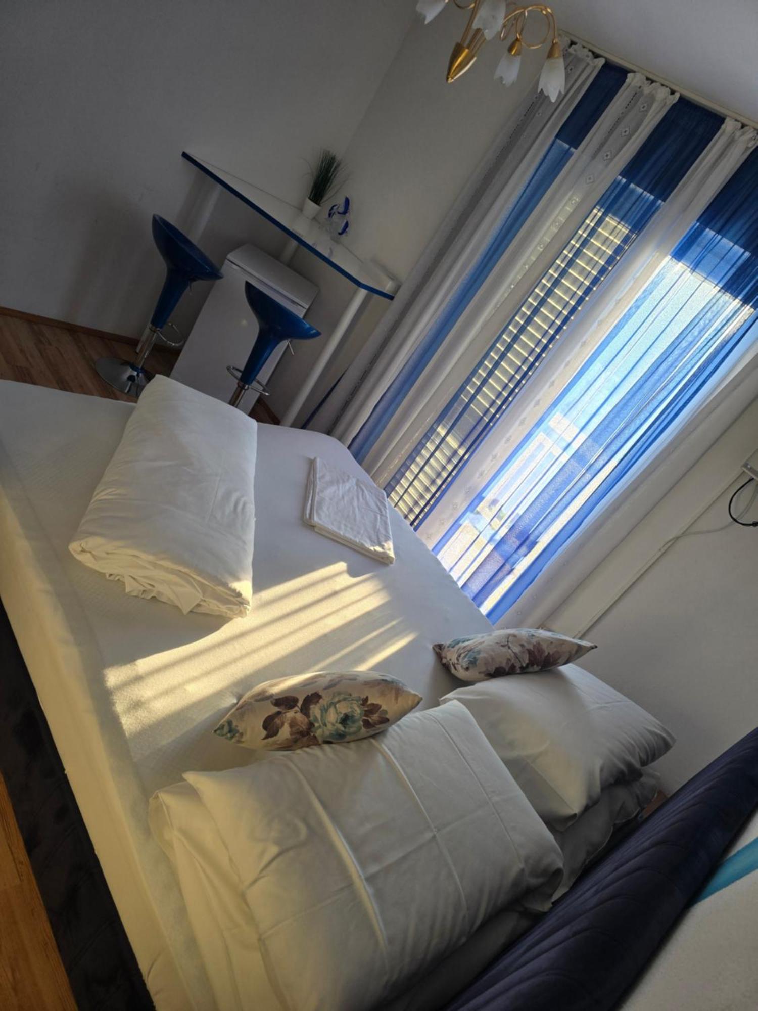 Apartments Ars Vivendi Трогір Екстер'єр фото